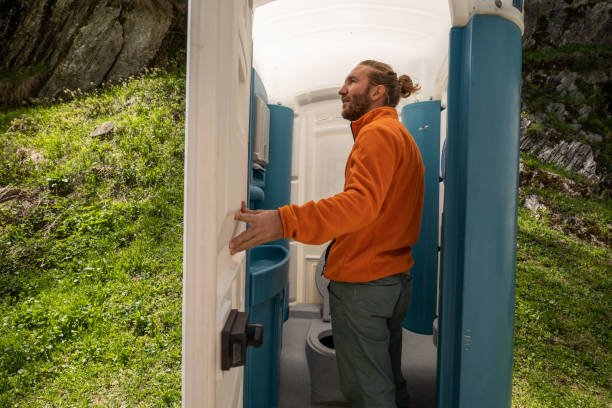 Best Construction site porta potty rental  in Rossville, KS